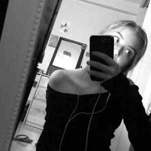 Meet your Posher, Ariana